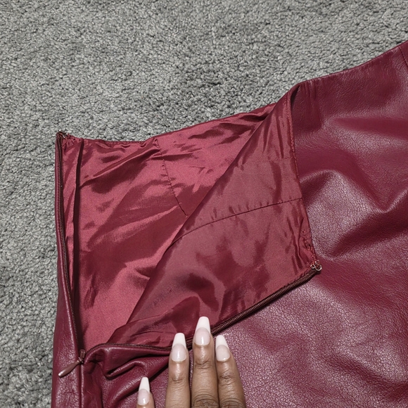 Ann Taylor Loft Burgundy 100% Leather Skirt Size 14 - Picture 3 of 5